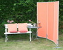 Windschutzwand im Garten gehalten durch Combi-Stnder mit Stabheringen.